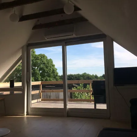 Pa Landet, No Smoking Appartement