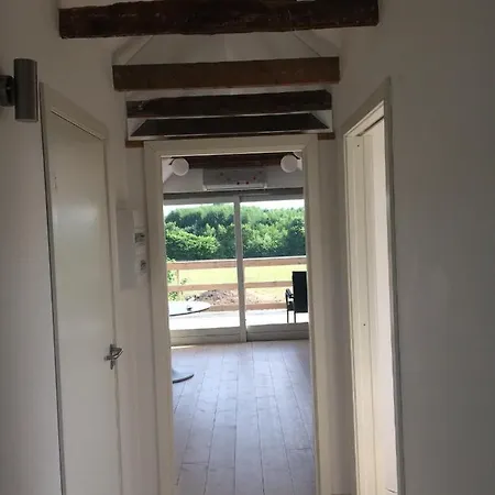 Pa Landet, No Smoking * Kvistgård